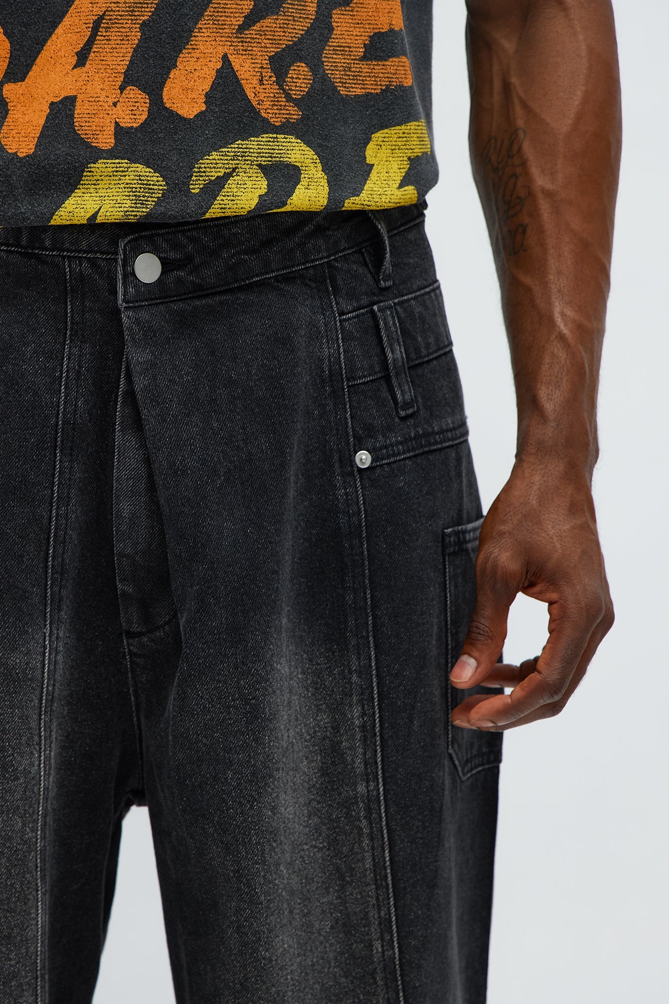 Baggy Crossover Come Again Jeans - Black Wash