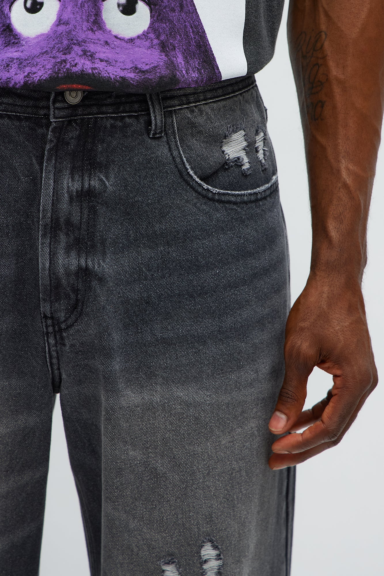 Baggy Putting In Work Ripped Jeans - Black Wash