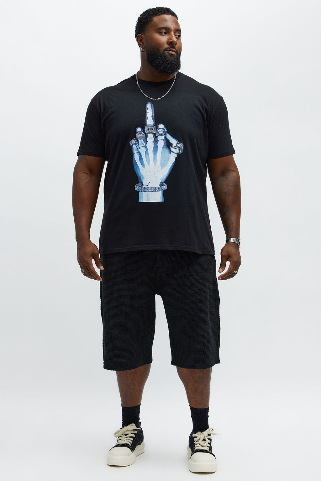 Kiss The Ring Short Sleeve Tee - Black