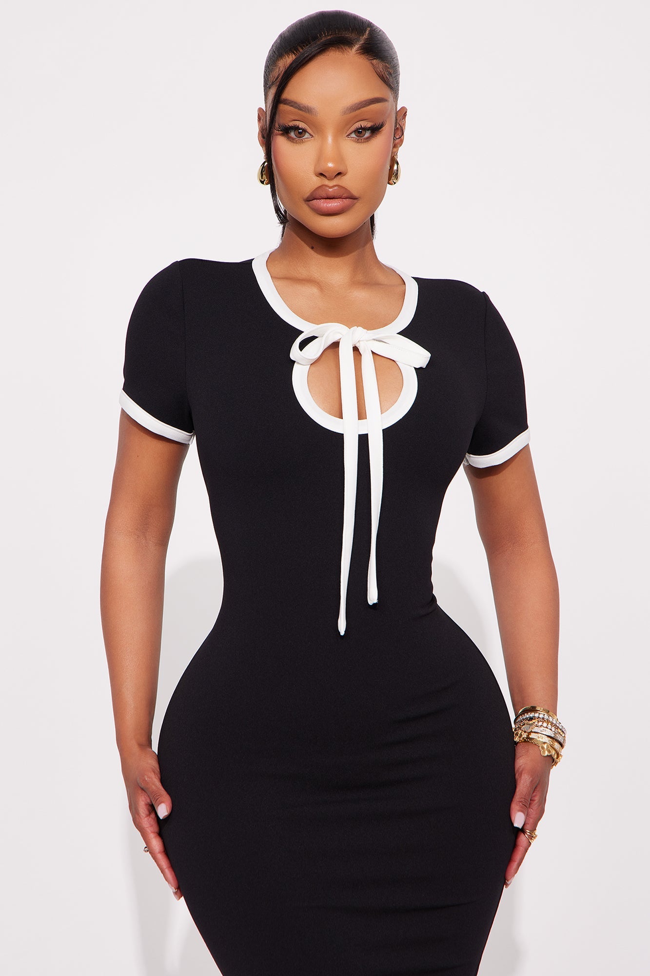 Set The Bar Short Sleeve Midi Dress - Black/White