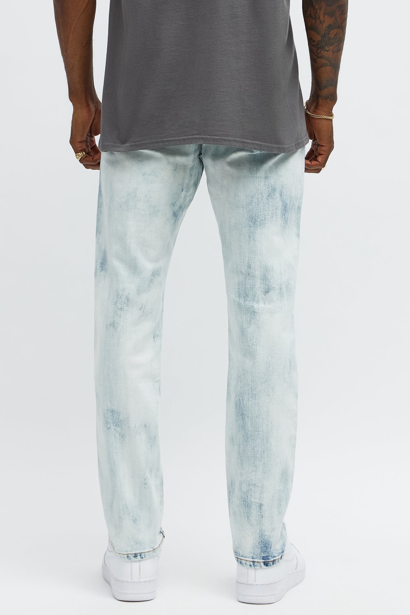 Skinny Fade Embroidered Bleached Jeans - Light Wash