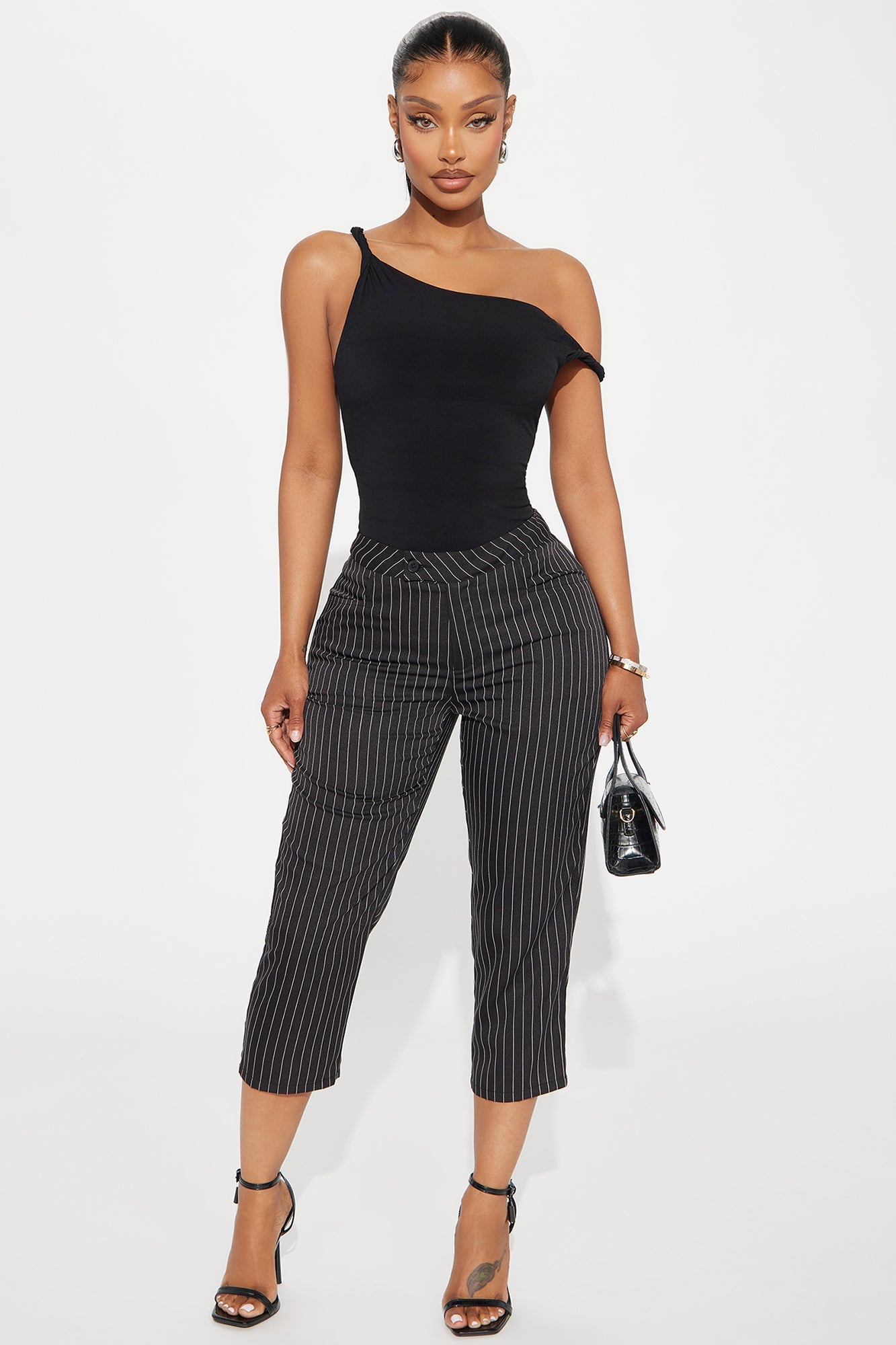 On Replay Twist Shoulder Top - Black