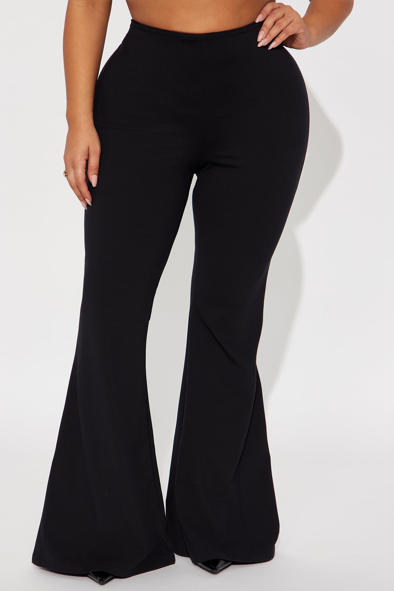 A Little Too Late Mid Rise Flare Pant 34 - Black