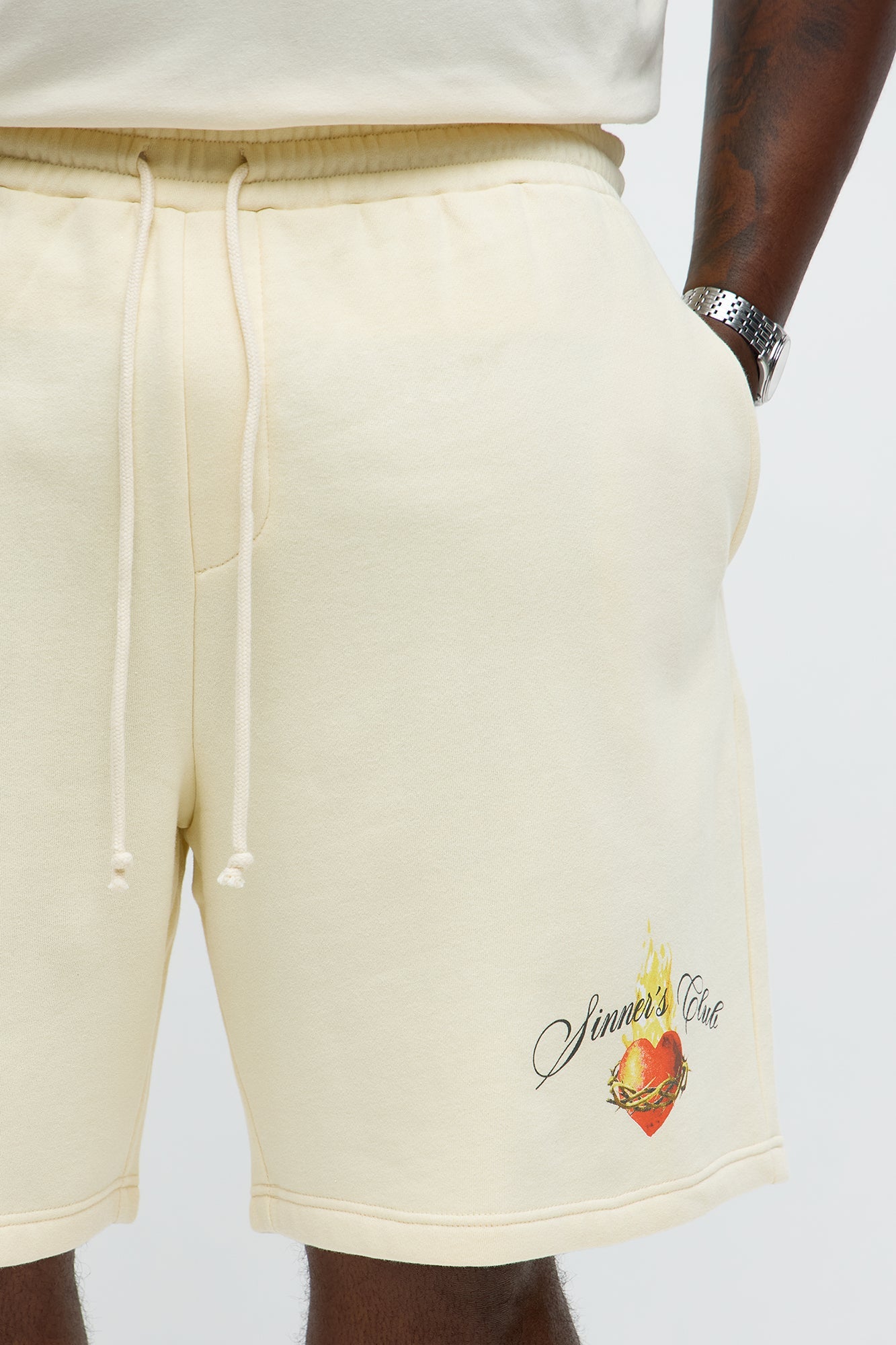 Sinners Club Sweatshort - Cream