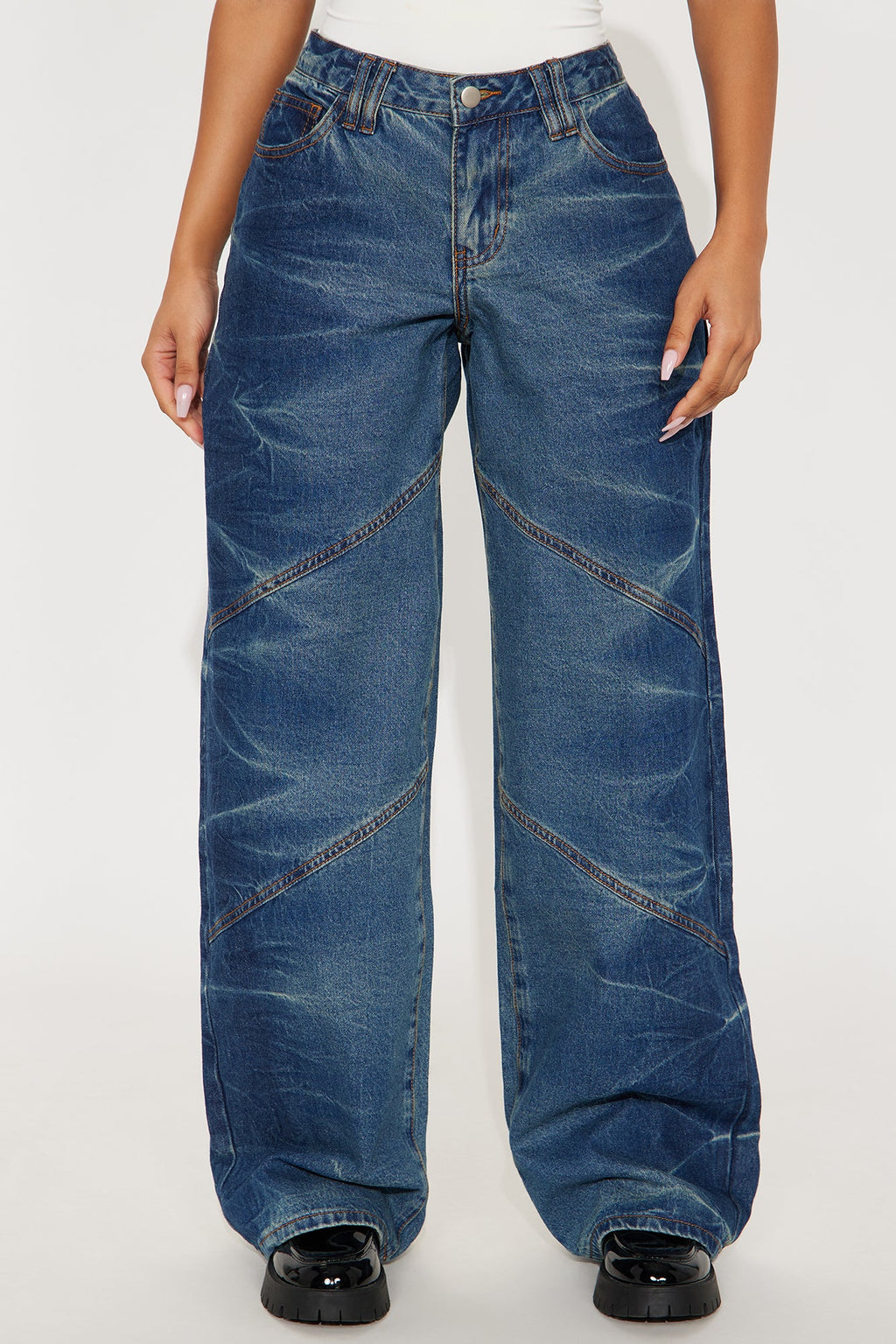 Ocean Eyes Seaming Straight Leg Jeans - Medium Wash