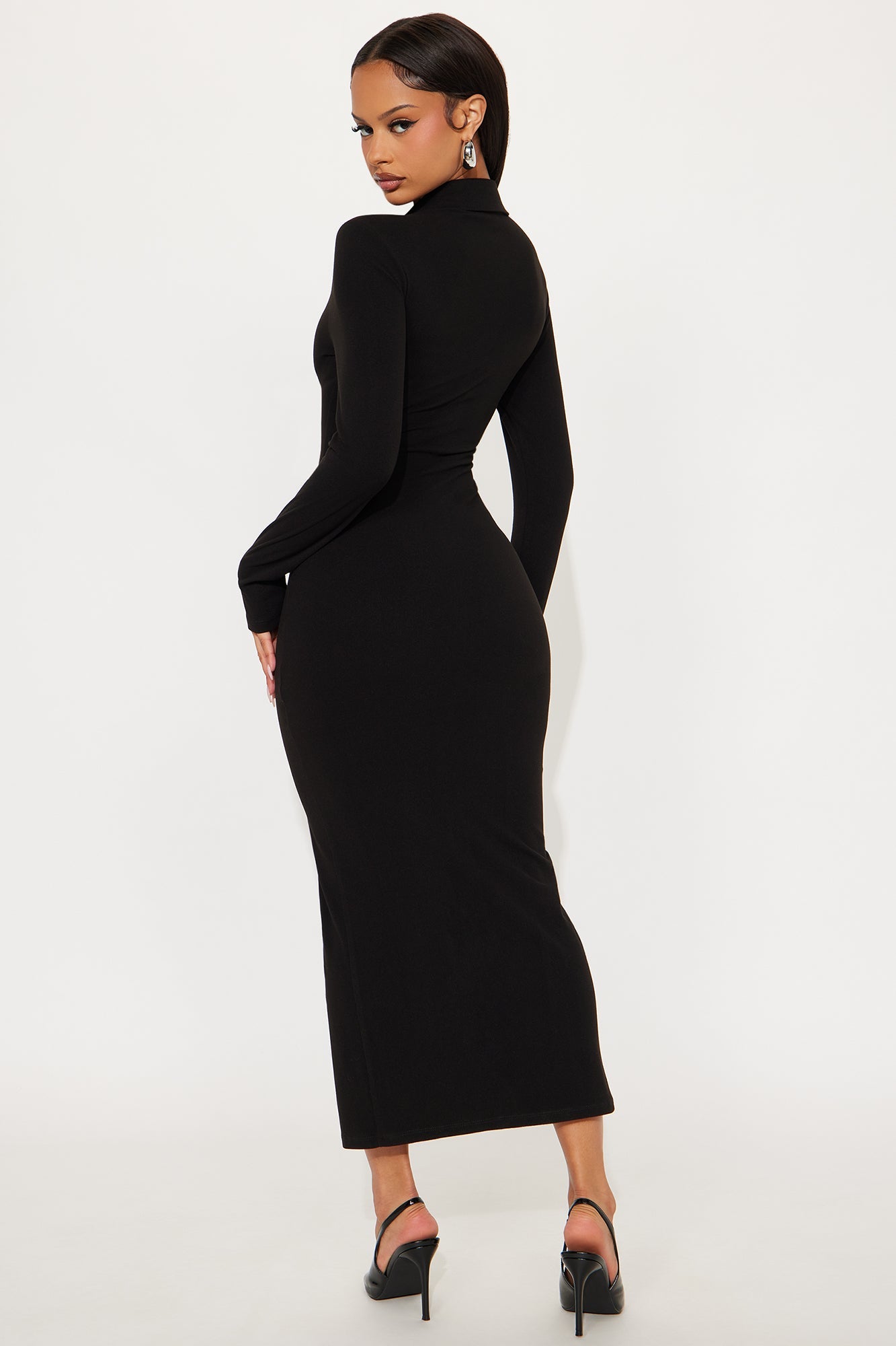 Ariela Ribbed Long Sleeve Midi Dress - Black