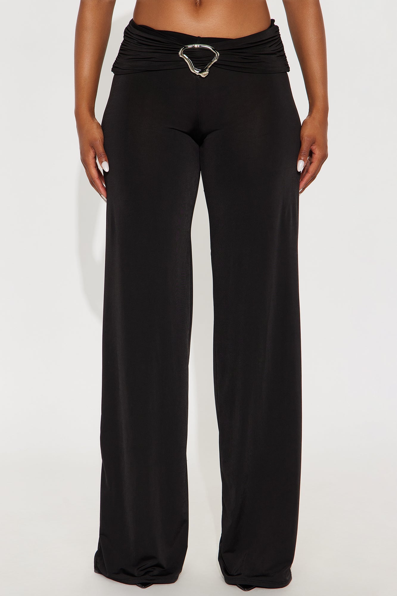 Spoiled Diva Low Rise Wide Leg Ruched Pant 33 - Black