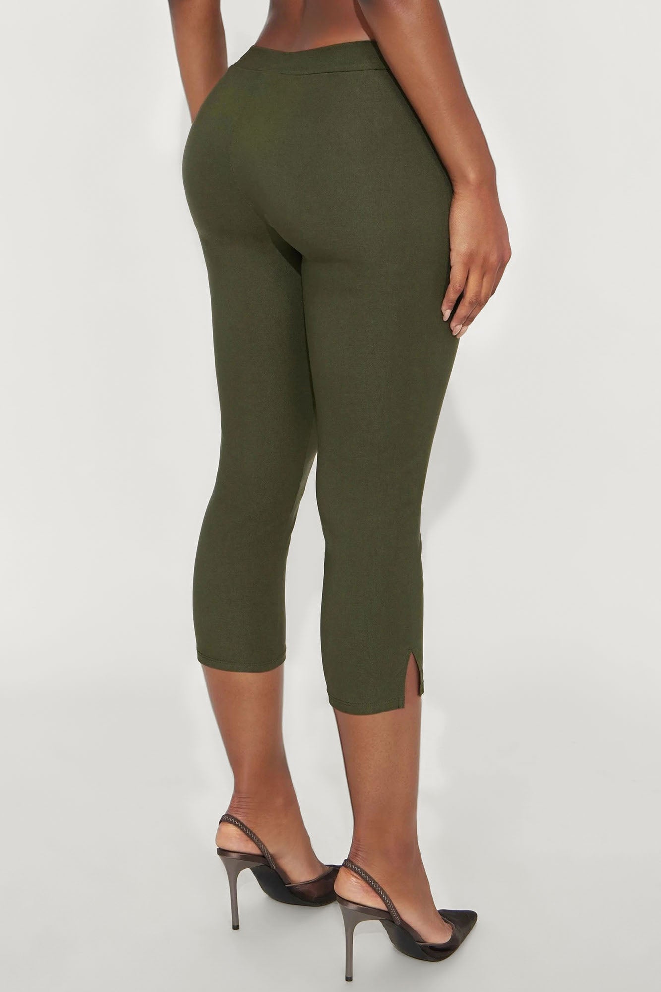 Natalia Millennium Capri Skinny Pant 20″ - Olive