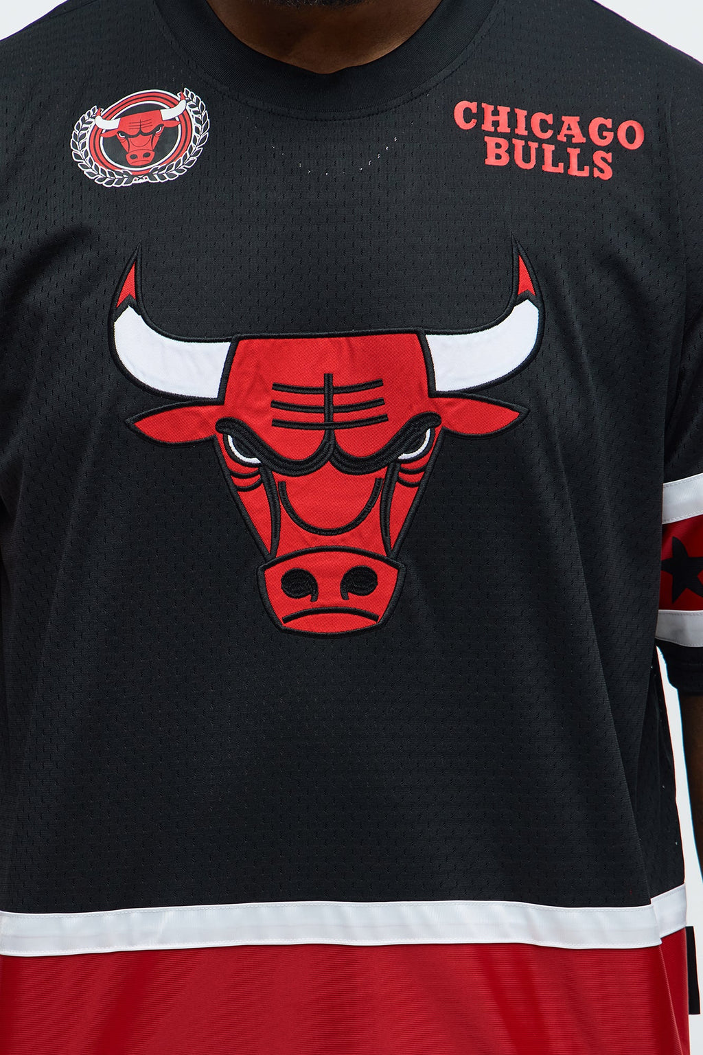 Bulls Believe The Hype Boxy Short Sleeve Top - Black