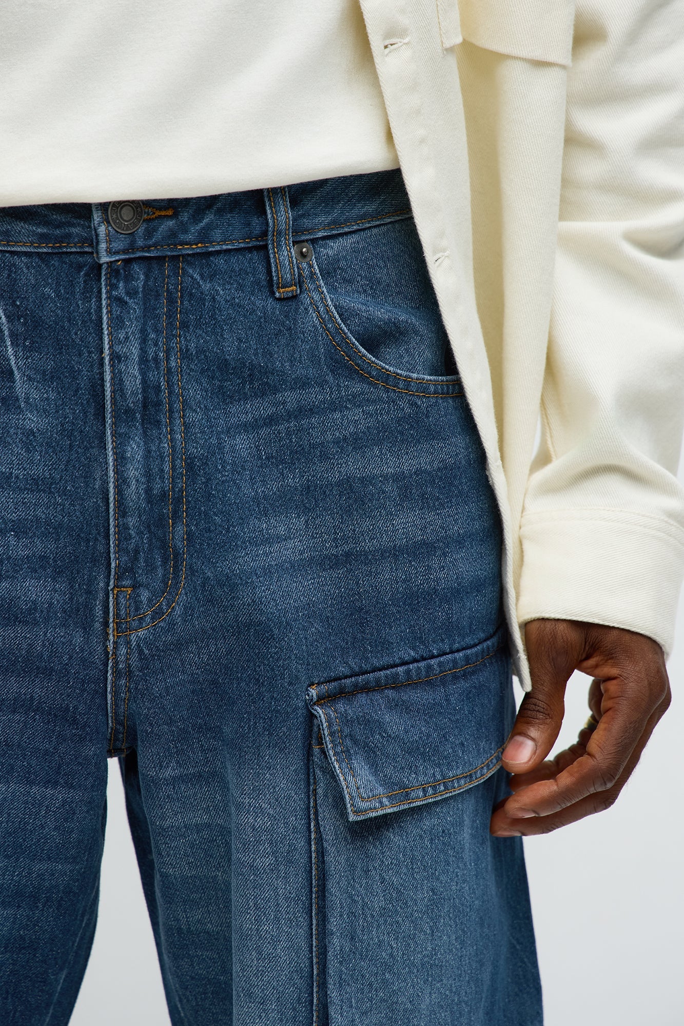 Straight Roo Cargo Jeans - Dark Wash