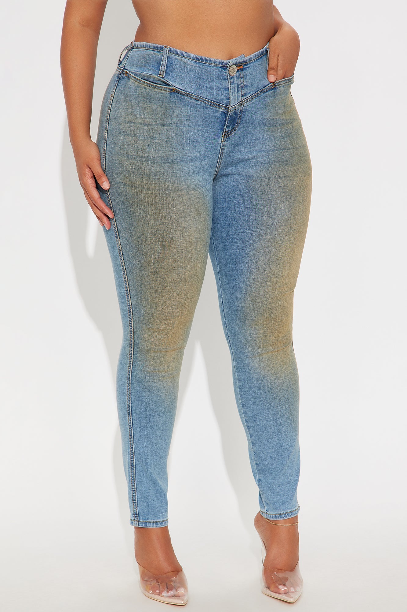 Von Dutch Low Rise Tinted Skinny Jeans - Light Wash