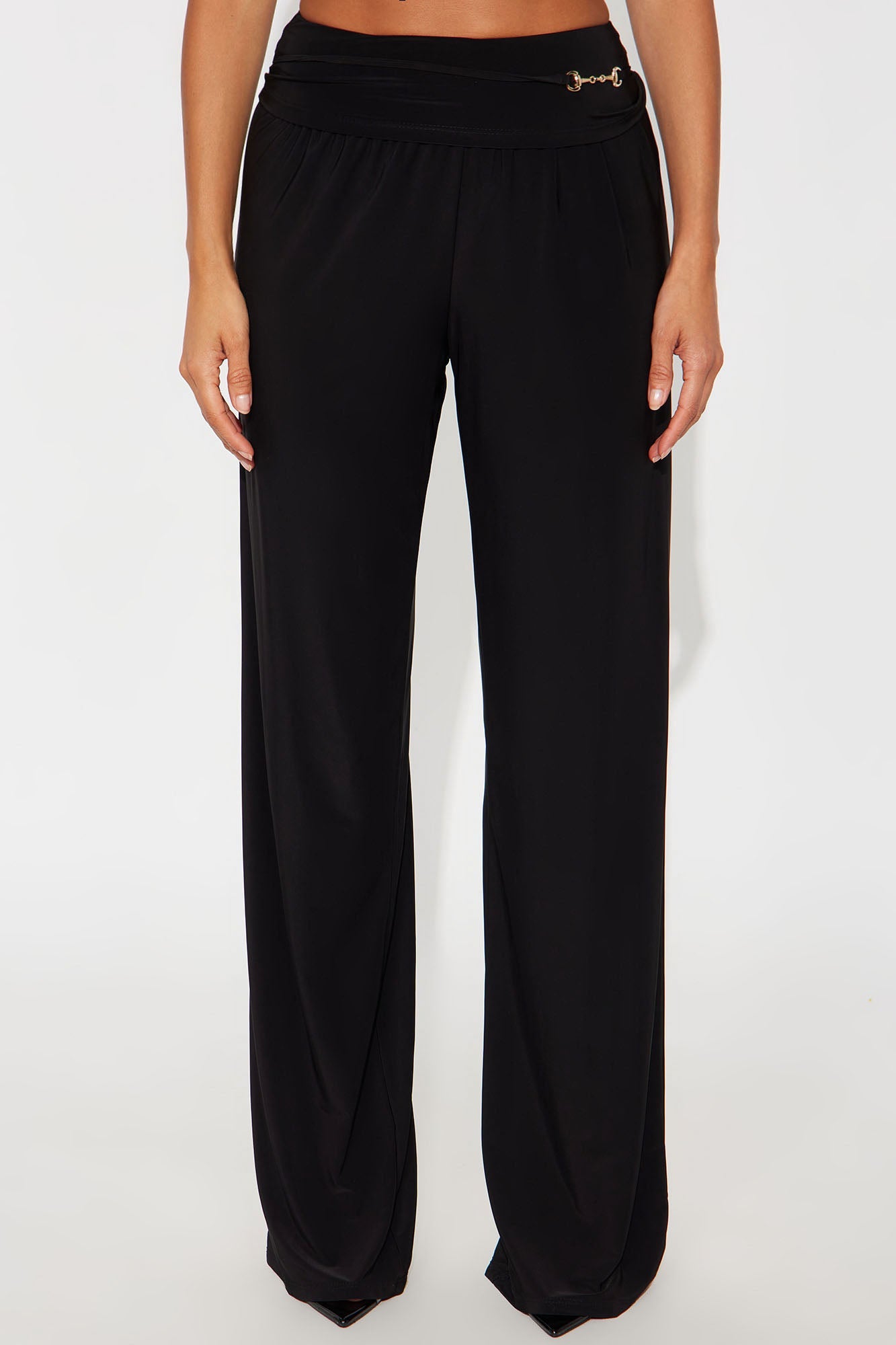 I'm The Moment Mid Rise Wide Leg Hardware Pant 33 - Black