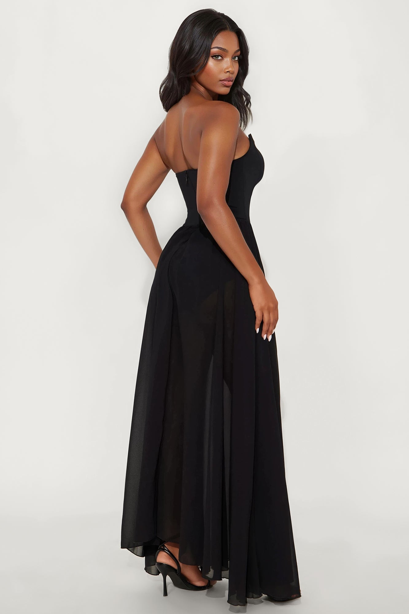 Stay Close Strapless Gown - Black