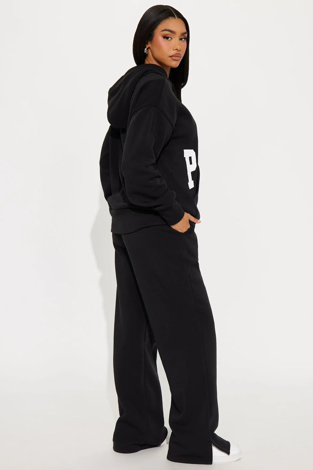 Setting Intentions Fleece Sweatsuit Set - Black 