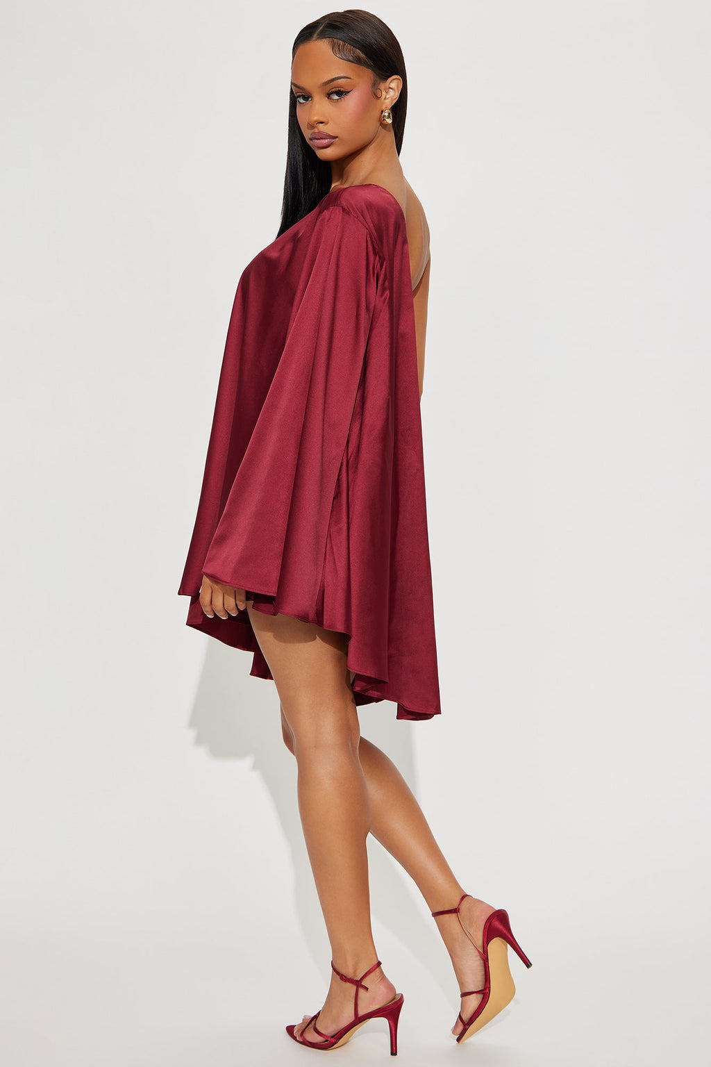 Mariana Satin One Shoulder Draped Short Set - Wine 