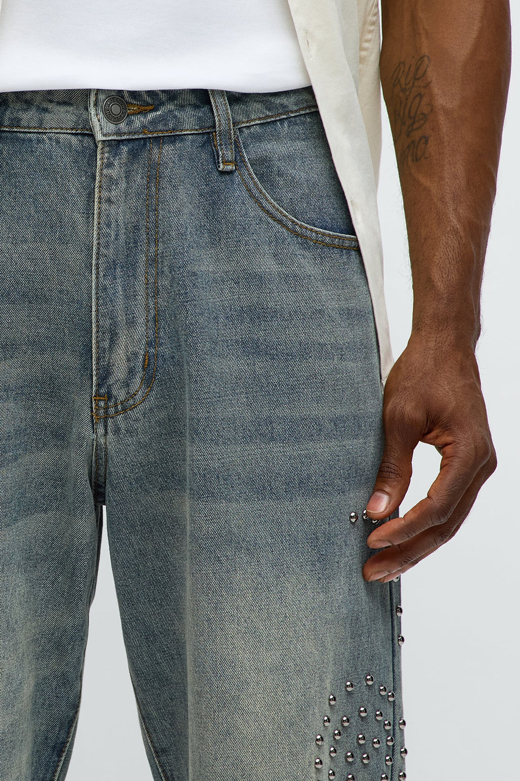 Relaxed Straight Sunshine Studs Jeans - Vintage Blue Wash