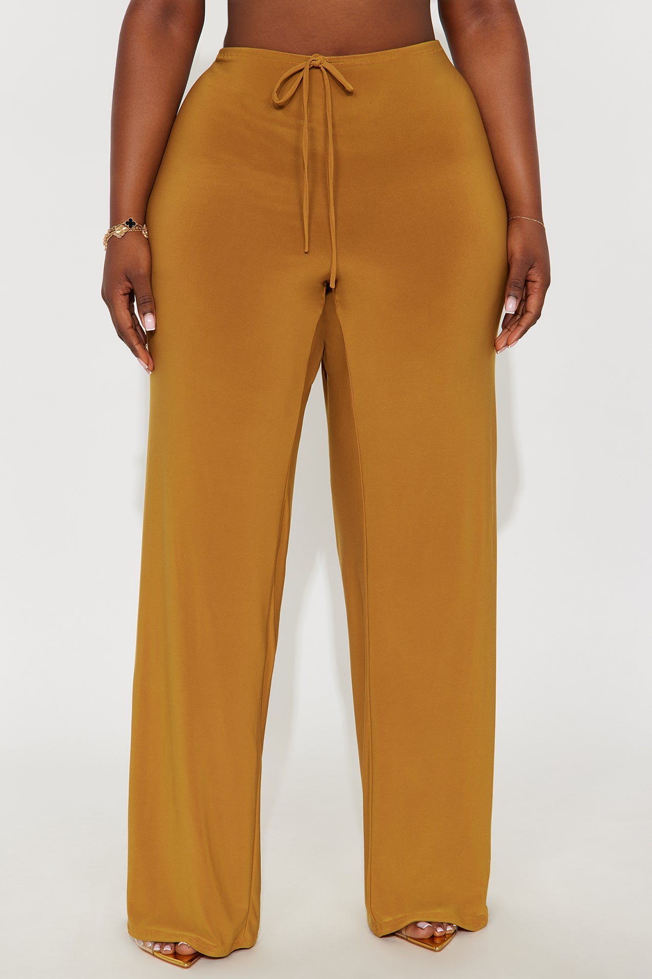 Focused On You Low Rise Wide Leg Pant 32 - Gold