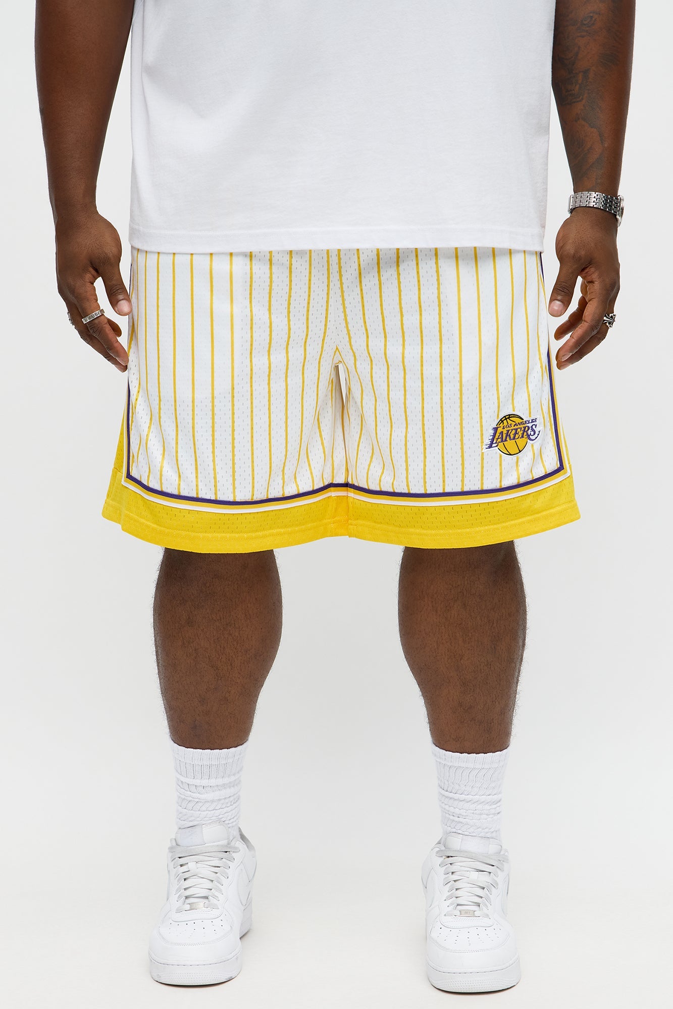 Lakers Relaxed Fit Striped Shorts - Cream