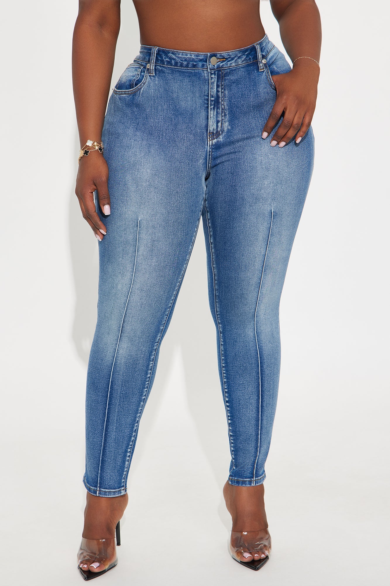 Seamingly Beautiful Low Rise Skinny Jeans - Medium Wash