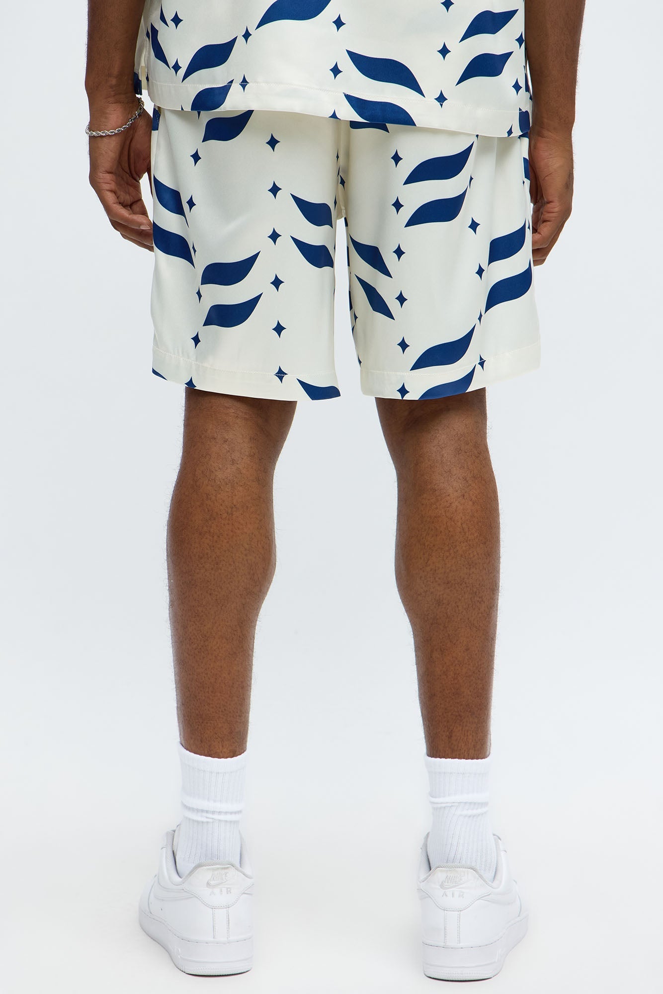 Relaxed Star Panel Short - Cream/combo