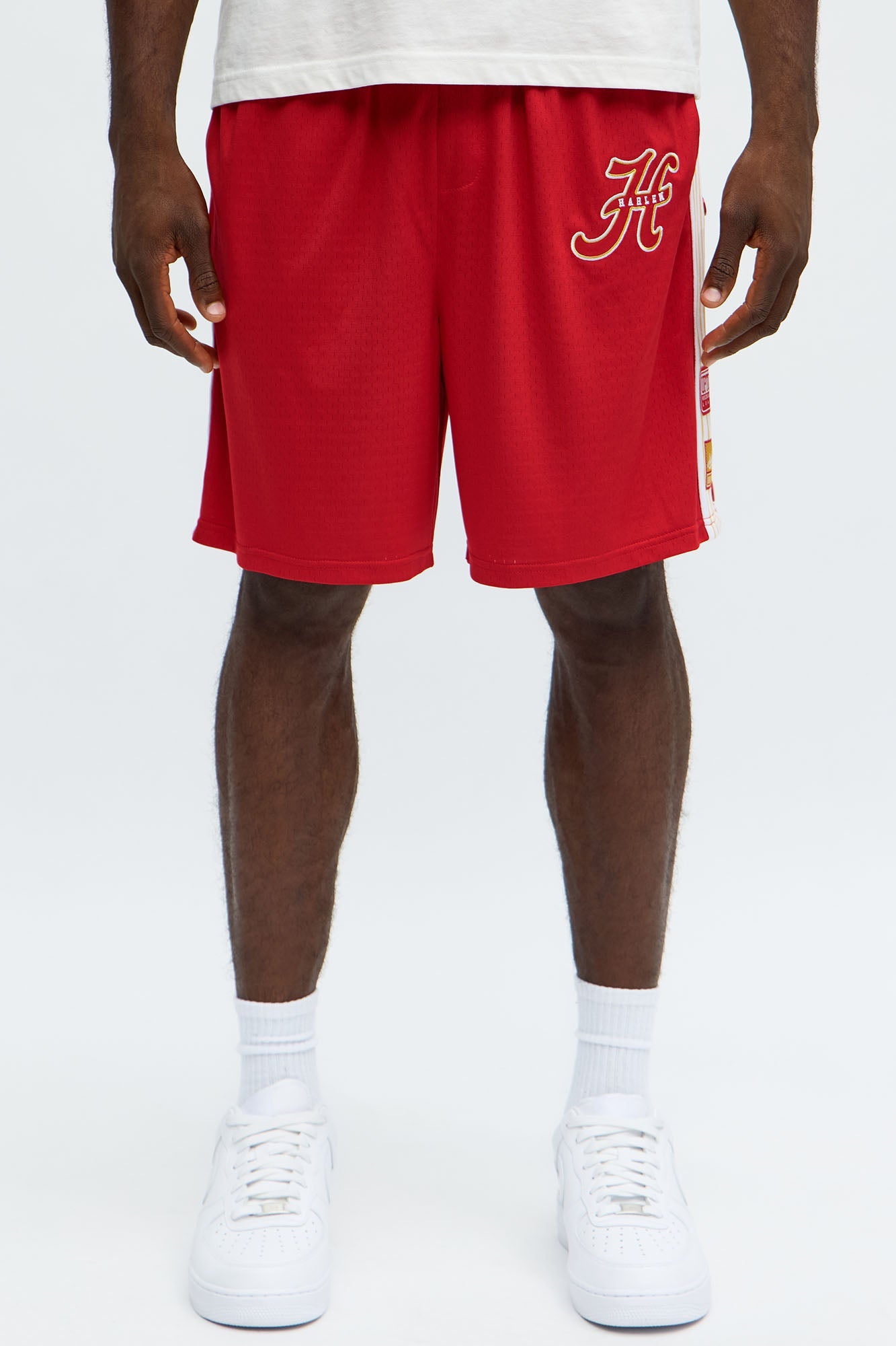 Relaxed H Button Short - Red