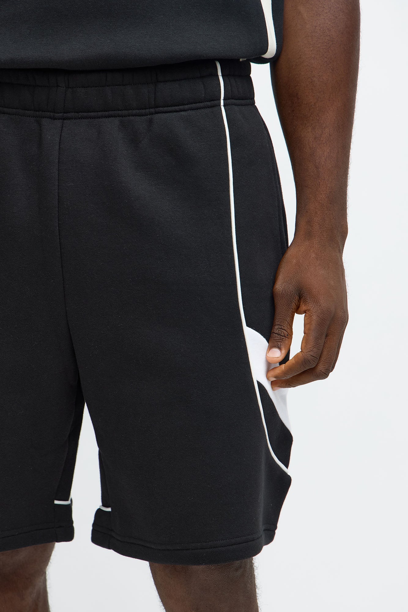 Tyson Relaxed Best Impression Shorts - Black/combo