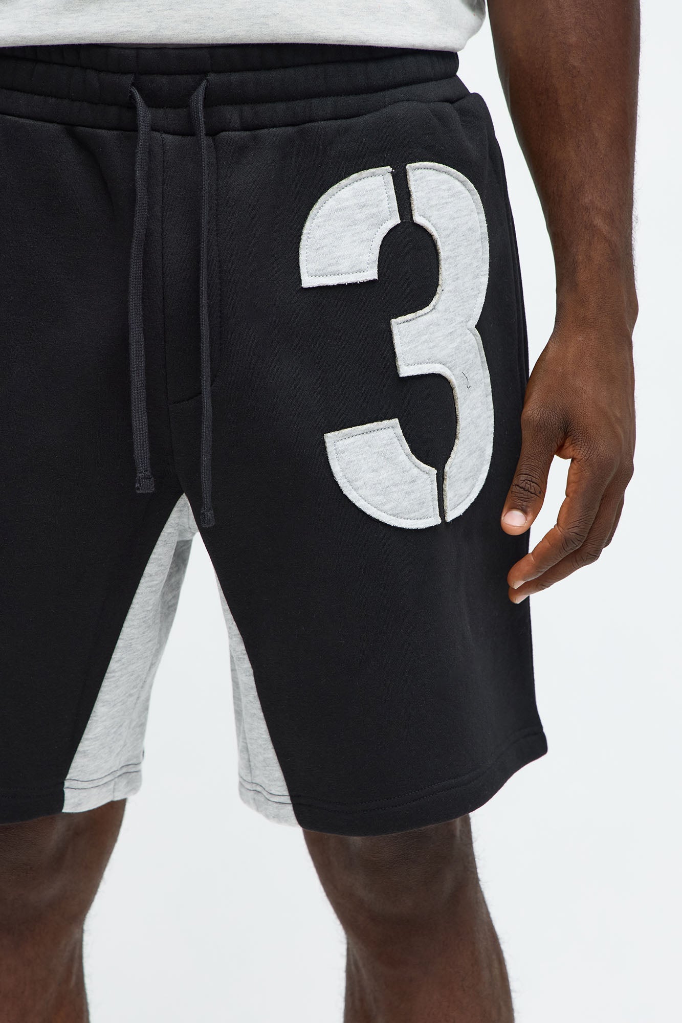 Tyson Relaxed Number 3 Shorts - Black/combo