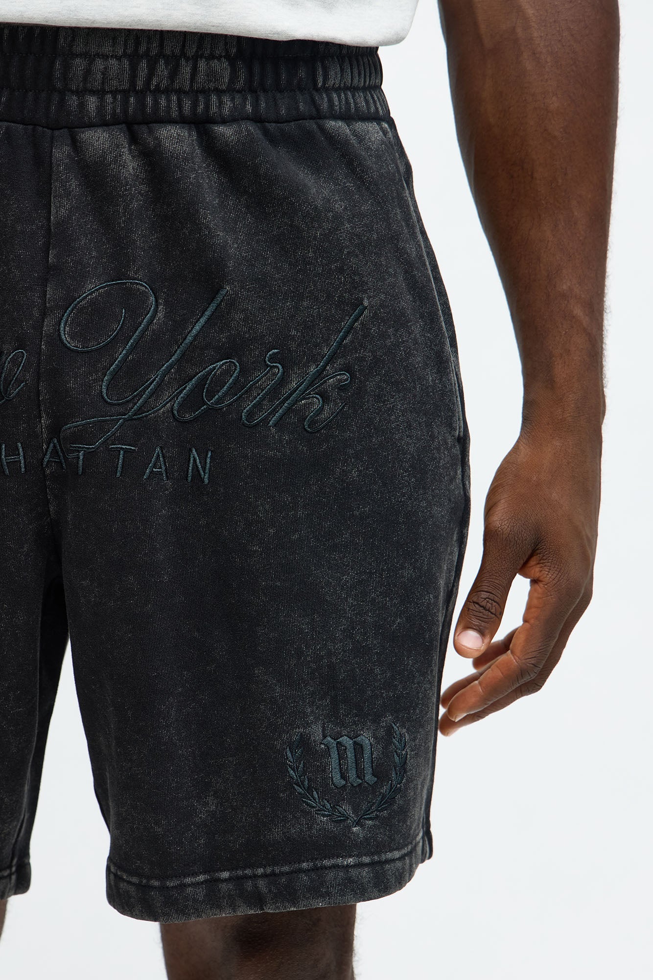New York Manhattan Sweatshort - Black