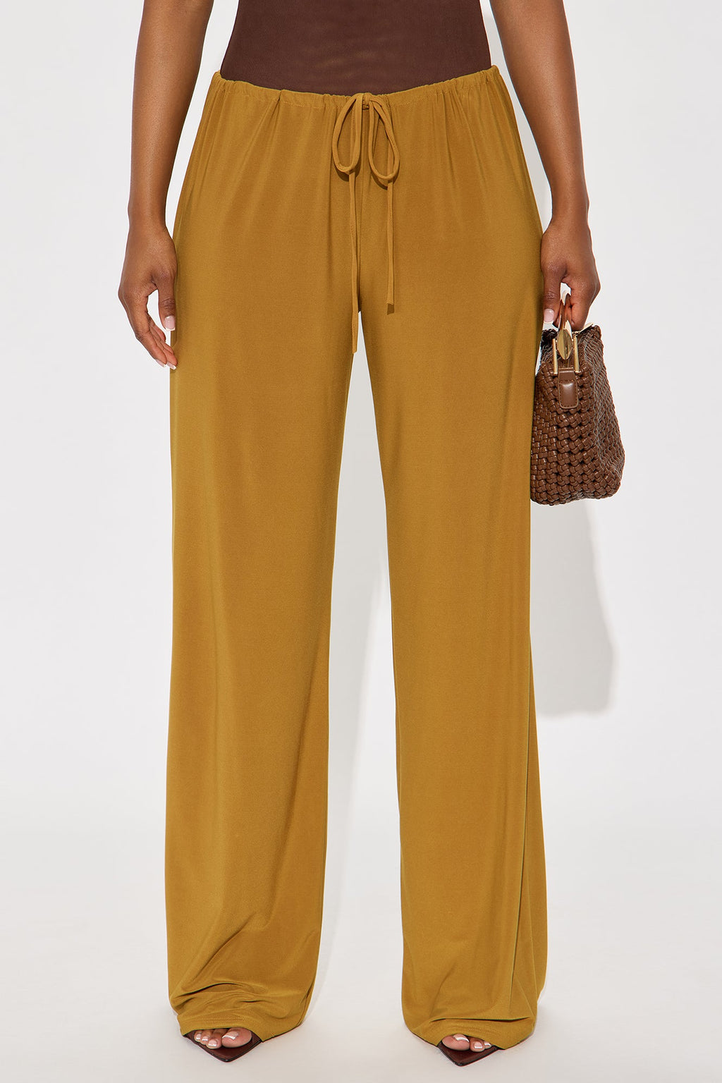 Focused On You Low Rise Wide Leg Pant 32 - Gold