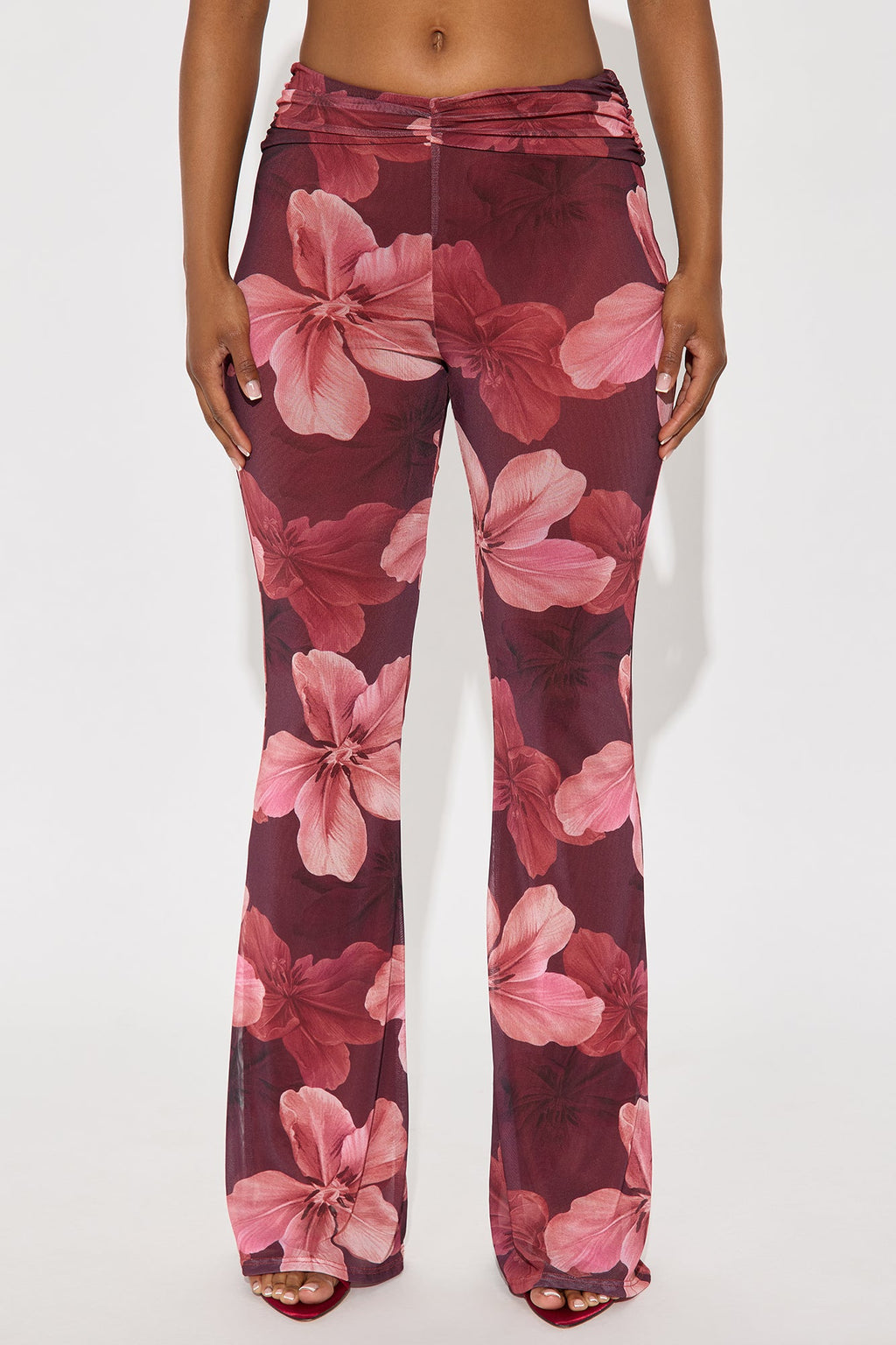 Floral Escape Mesh Straight Leg Ruched Pant 33 - Burgundy/combo
