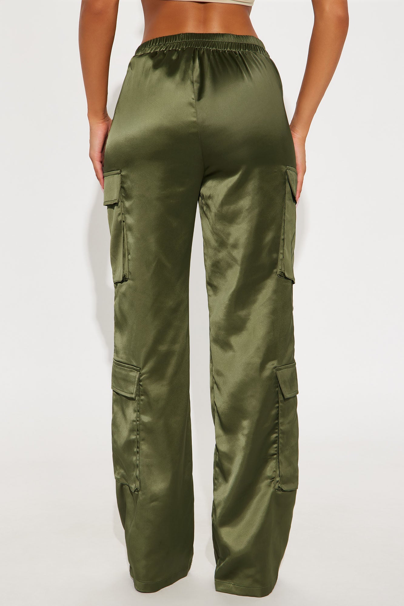 Eliza V Front Satin Straight Leg Pant 33″ - Olive