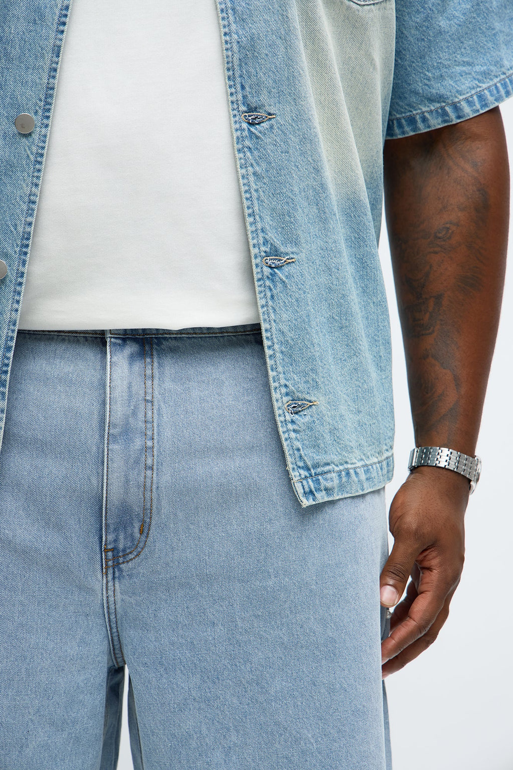 Baggy Pearls Along The Side Denim Short - Light Wash