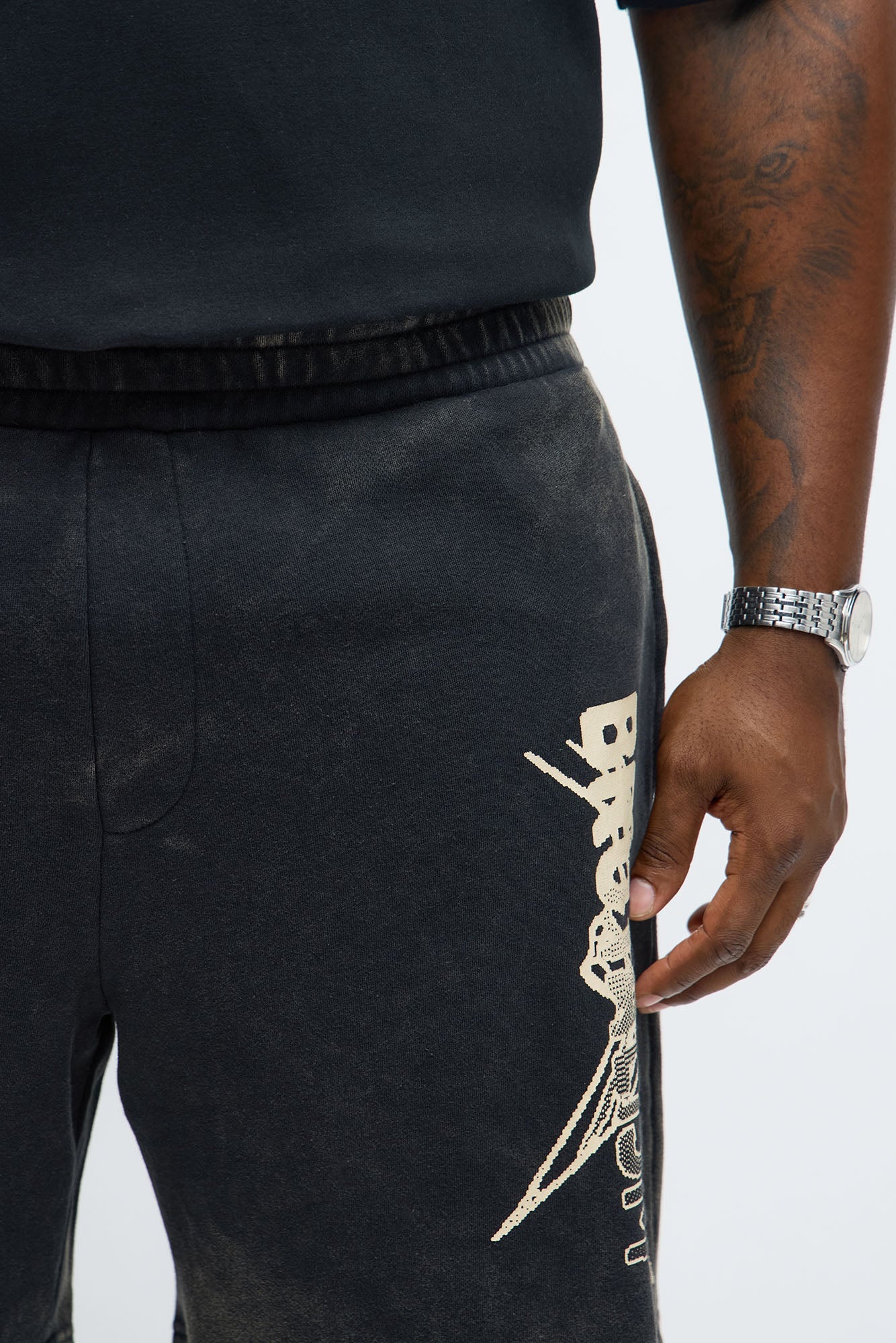 Brutalism With Stars Sweatshort - Black/combo