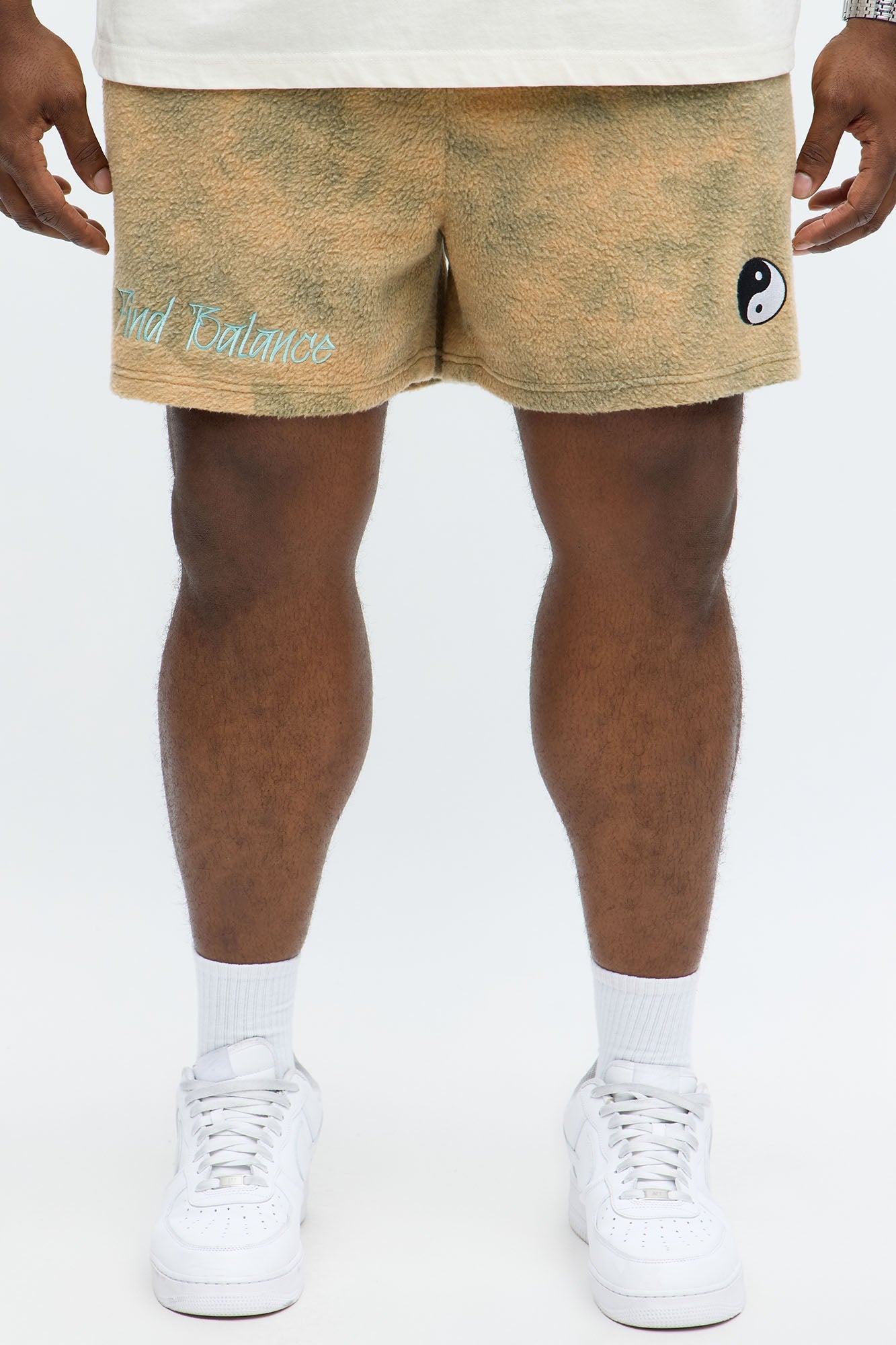 Relaxed Yin Yang Sherpa Textured Shorts - Brown