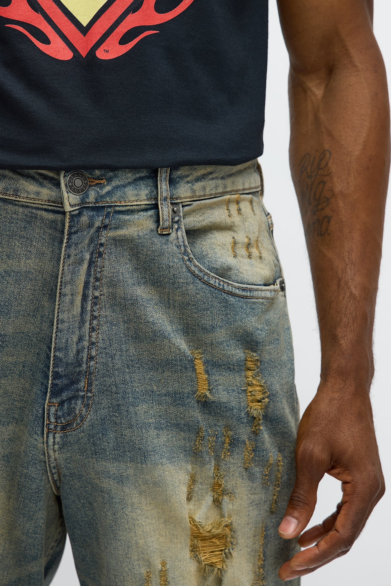Relaxed Looking Out Ripped And Repair Denim Shorts - Vintage Blue Wash