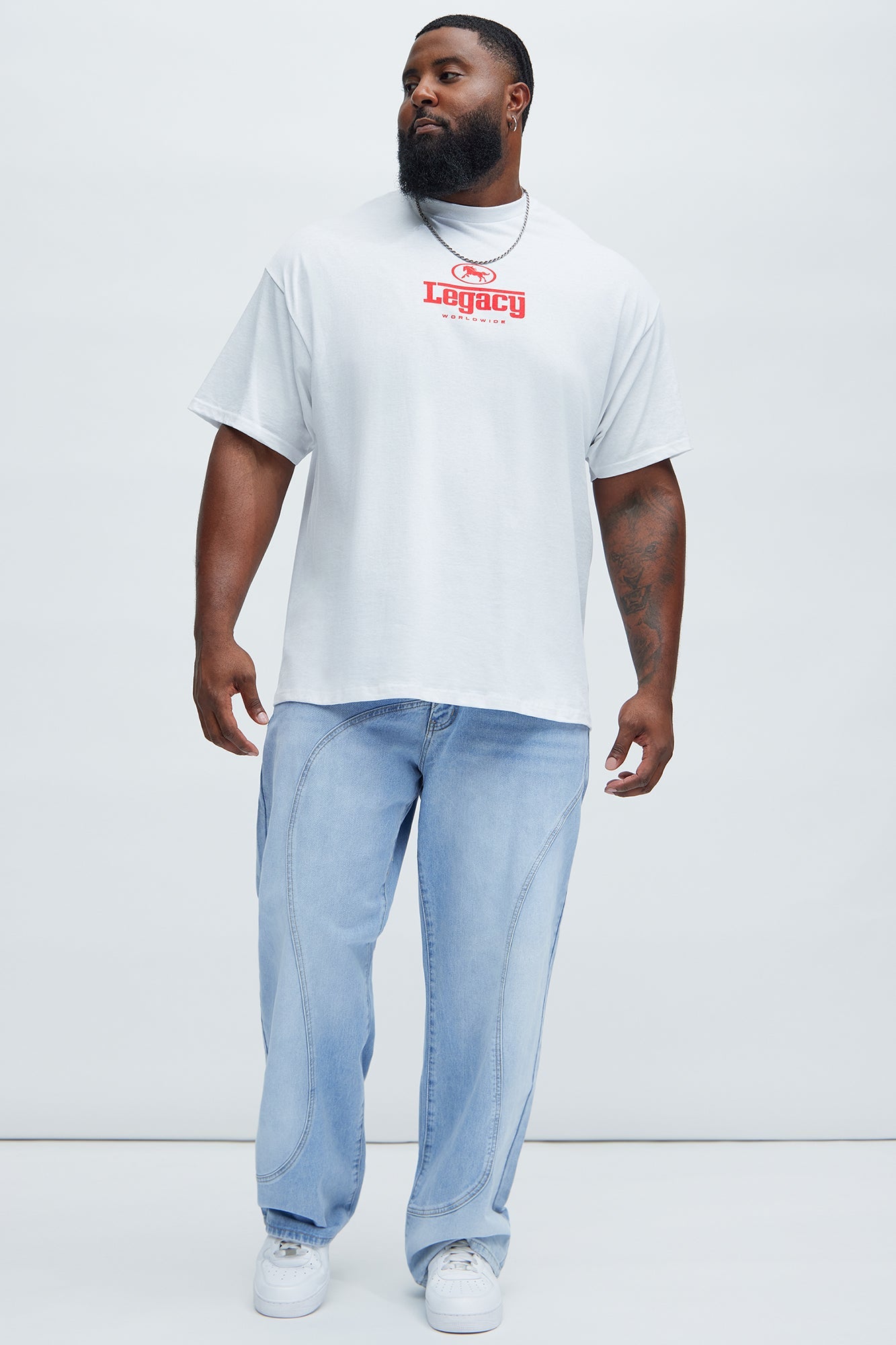 Lava Flow Straight Jeans - Light Wash