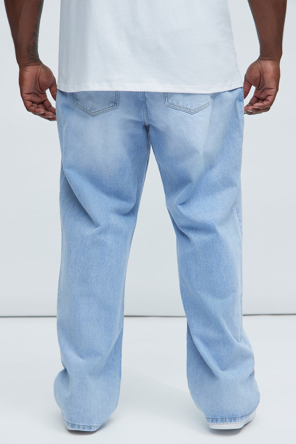 Lava Flow Straight Jeans - Light Wash