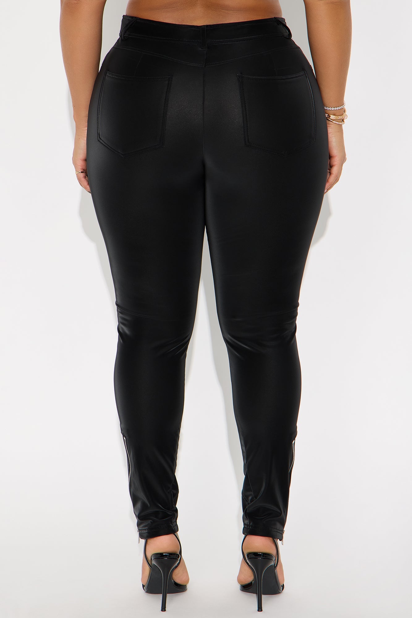 Check The Details Coated Skinny Pant 29″ - Black 