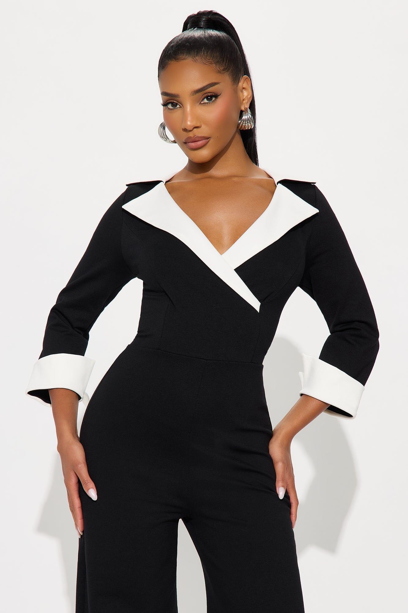 Making Moves Collared Jumpsuit - Black