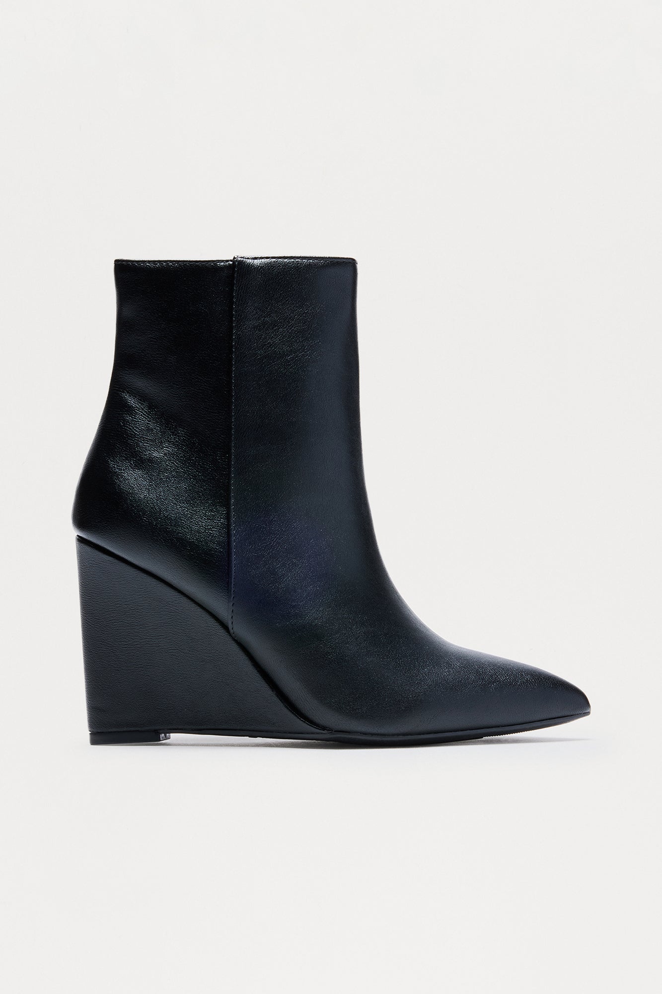 Wisconsin Wedge Booties - Black