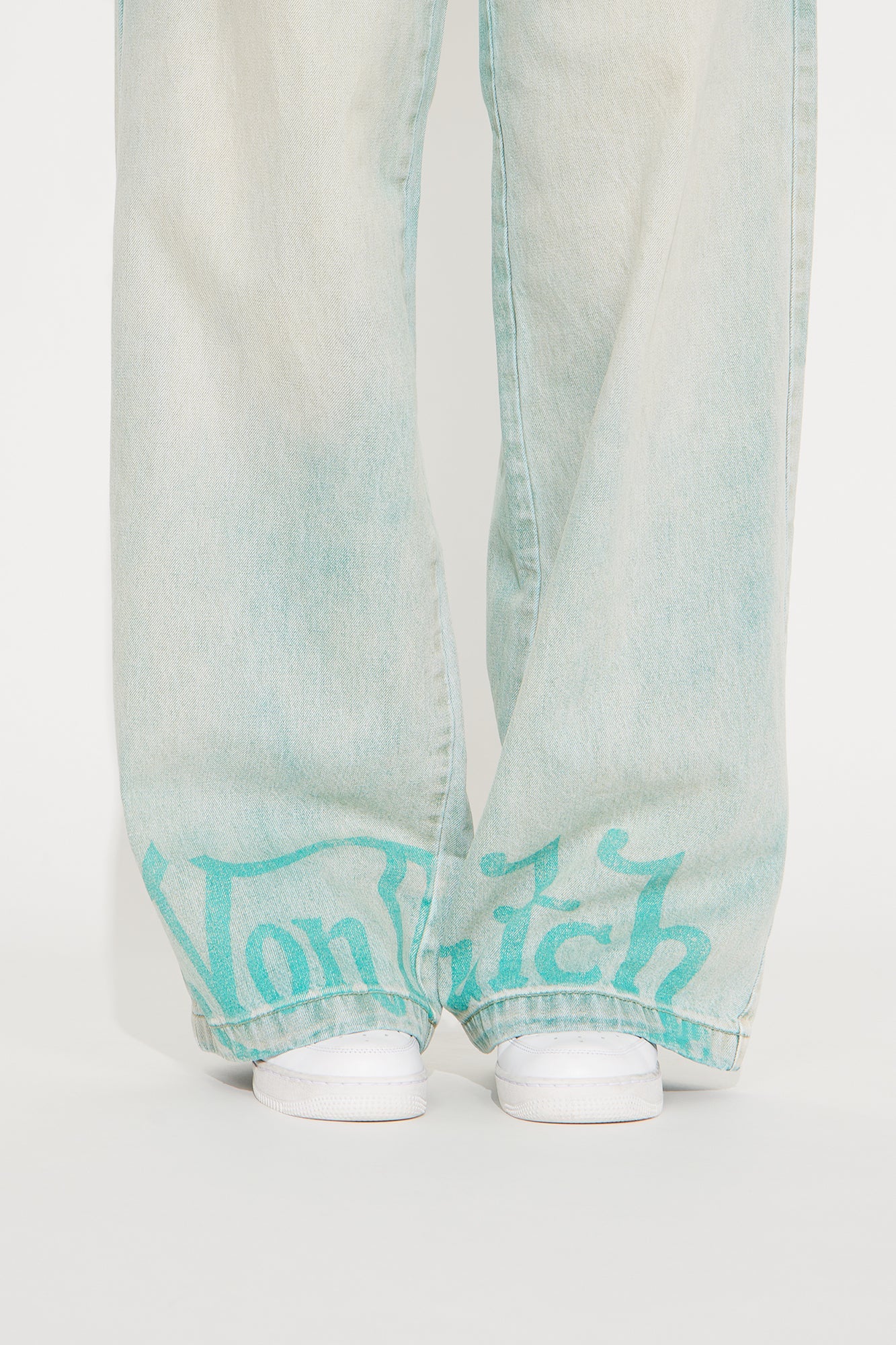 Von Dutch Wide Leg Jeans - Light Wash