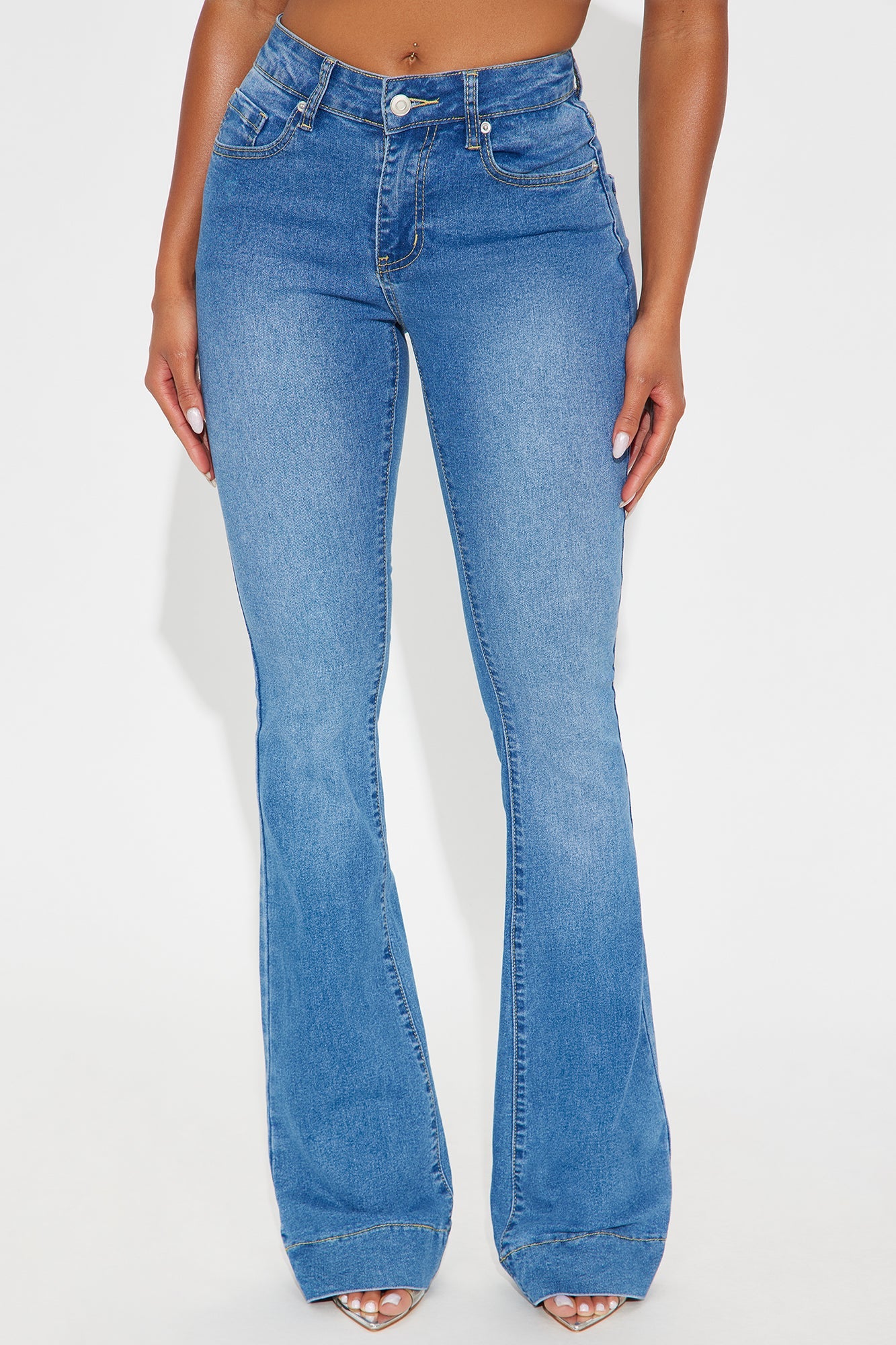 She's A Lady Fitted Bootcut Jeans - Medium Wash