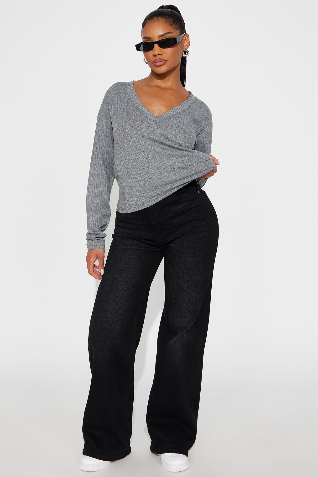 Bailey Basic V Neck Ribbed Top - Heather Grey