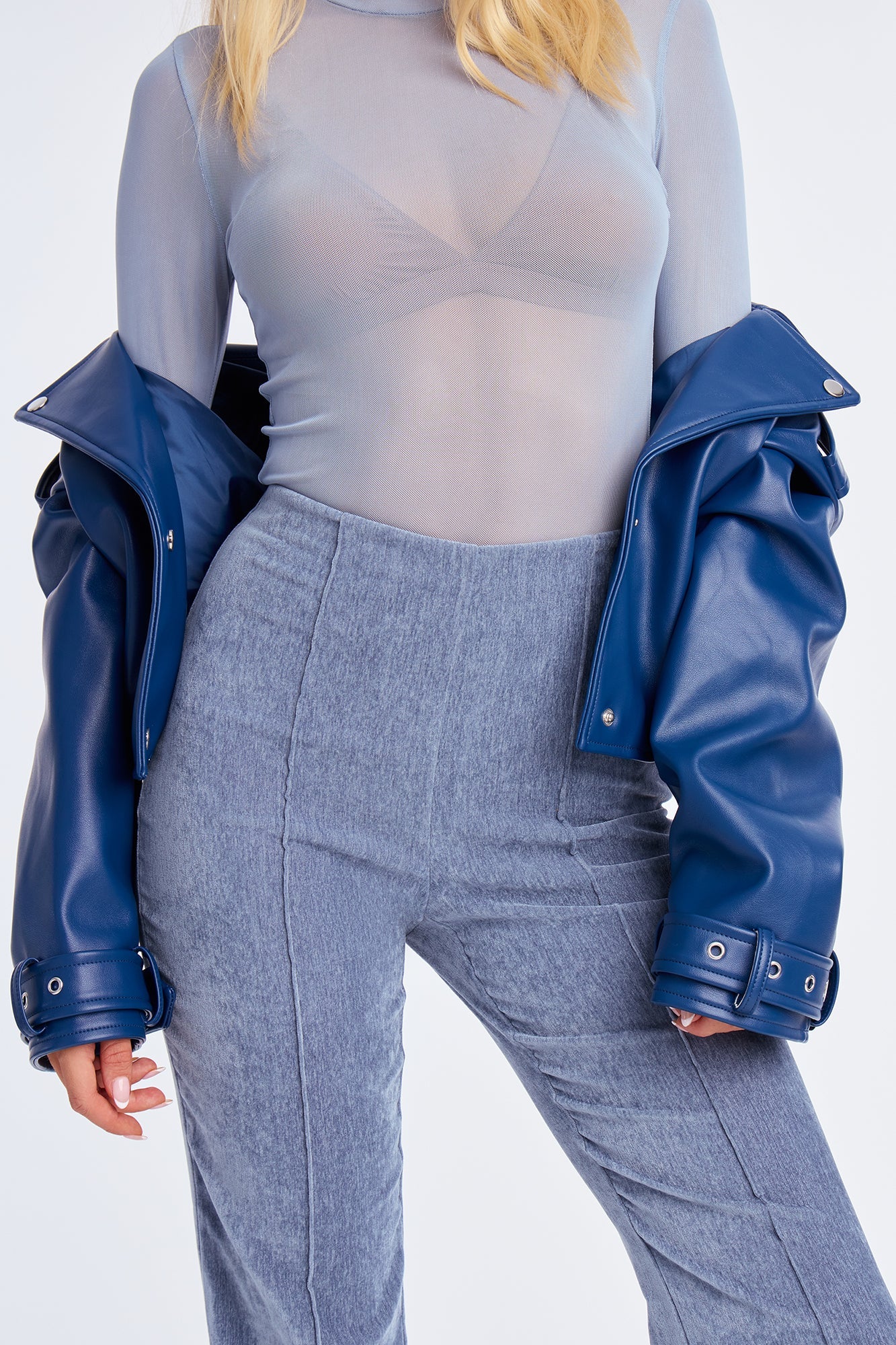 All Gossip High Rise Velvet Wide Leg Pant 33 - Denim 