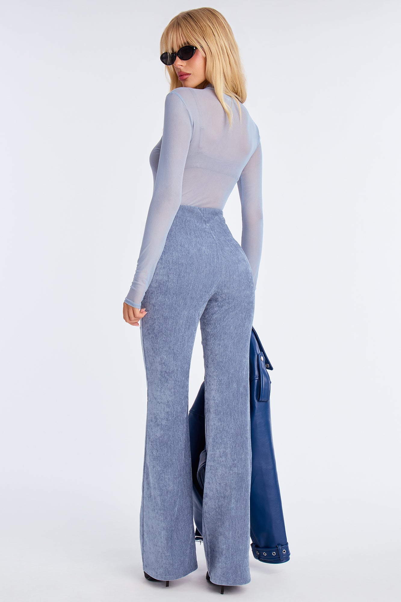 All Gossip High Rise Velvet Wide Leg Pant 33 - Denim 