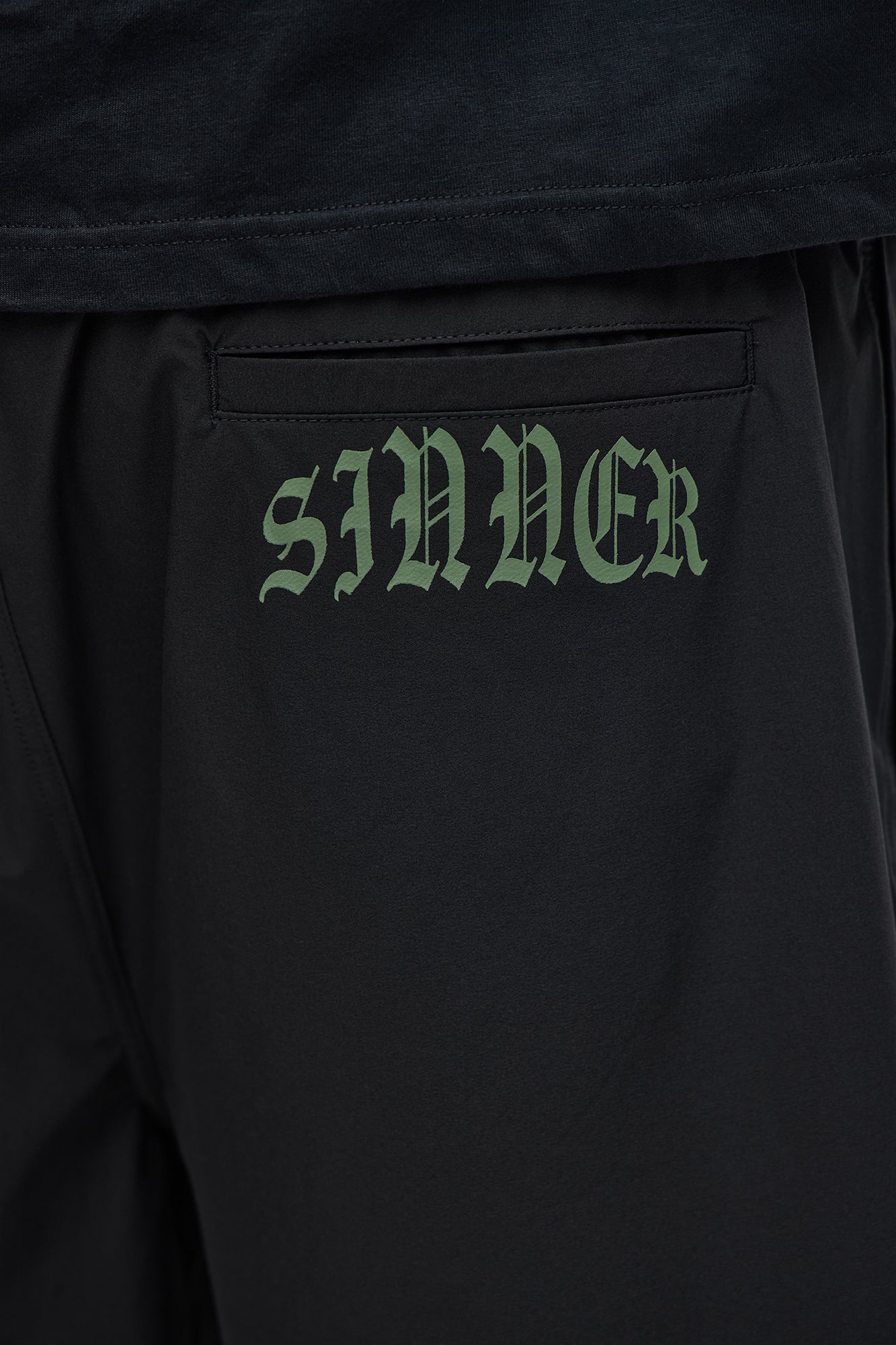 Sinner Relaxed Shorts - Black