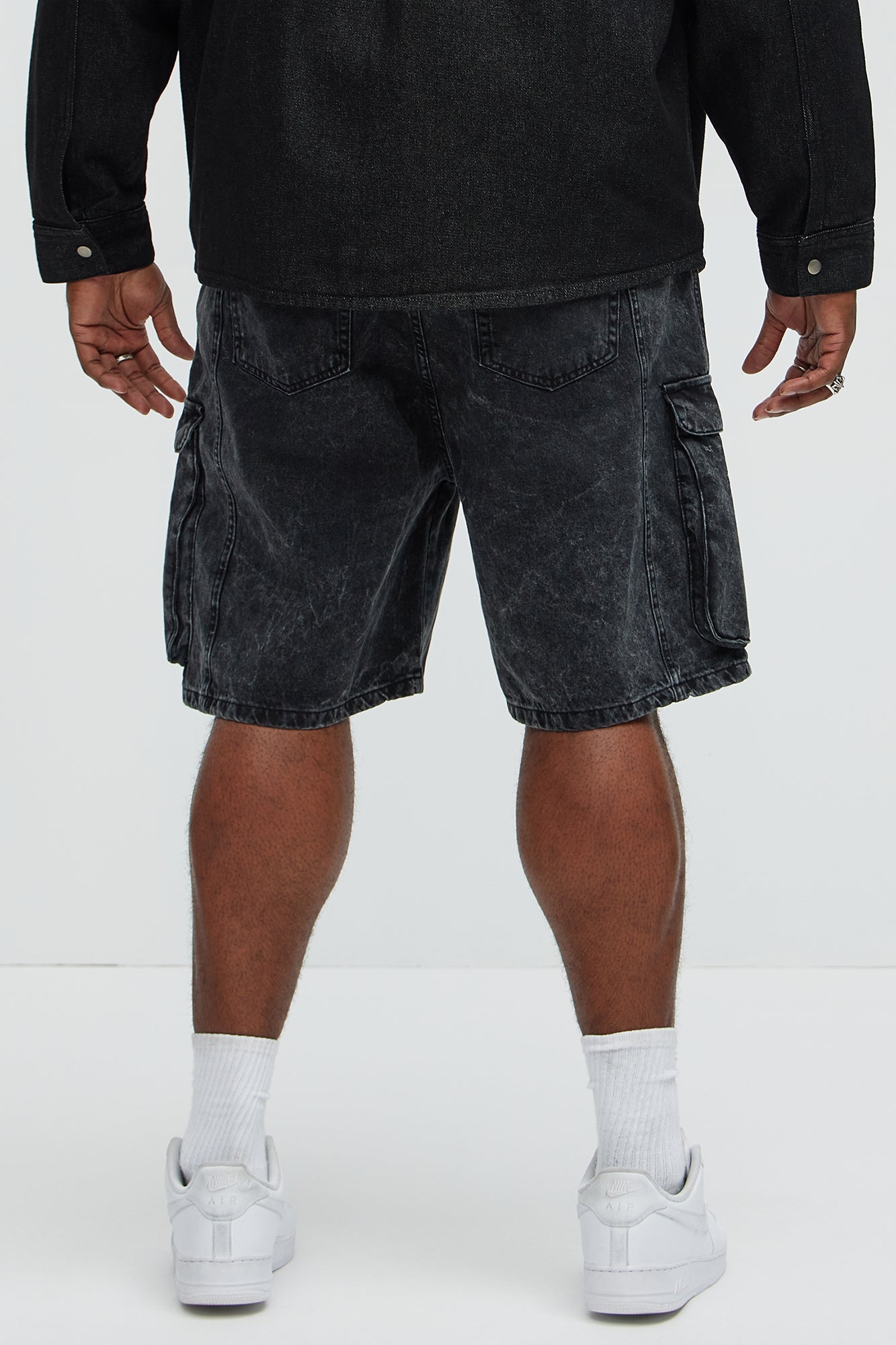 Clover Relaxed Shorts - Black