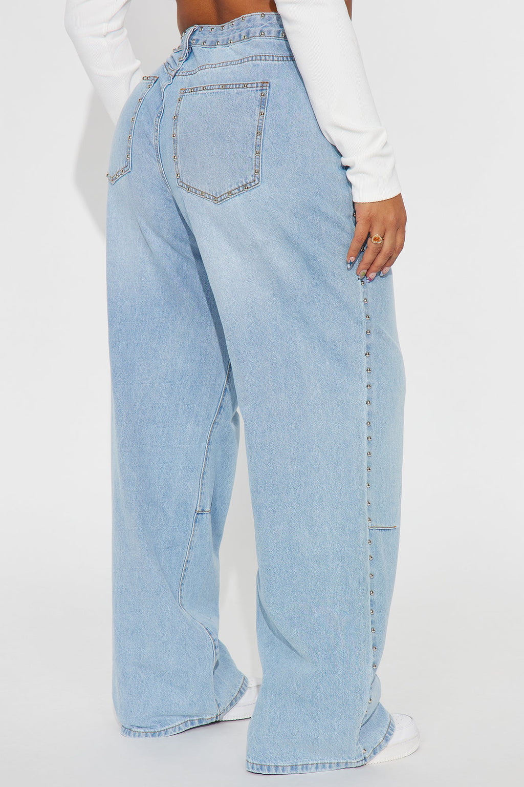 Studded Kiss Embellished Baggy Jeans - Light Wash
