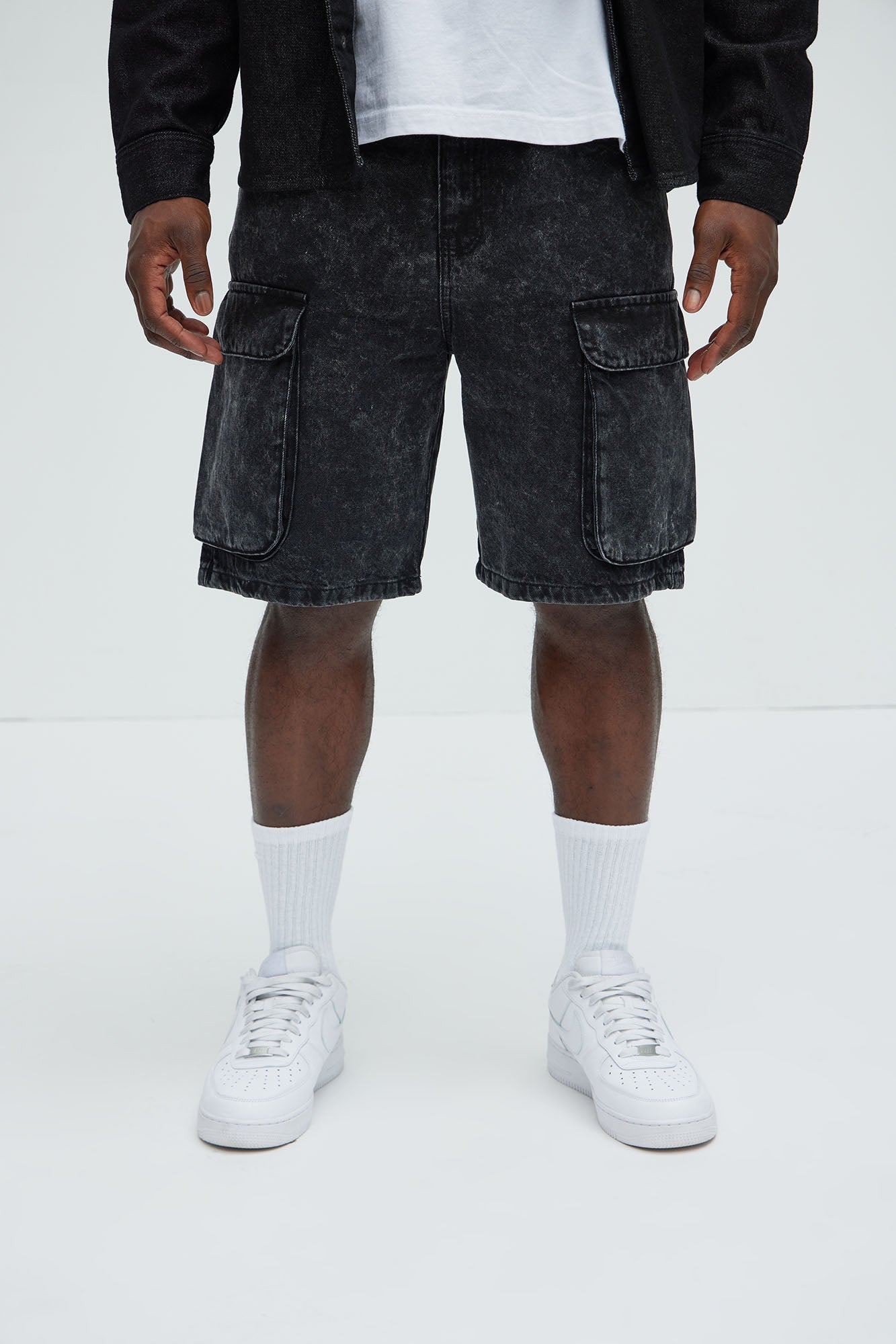 Clover Relaxed Shorts - Black