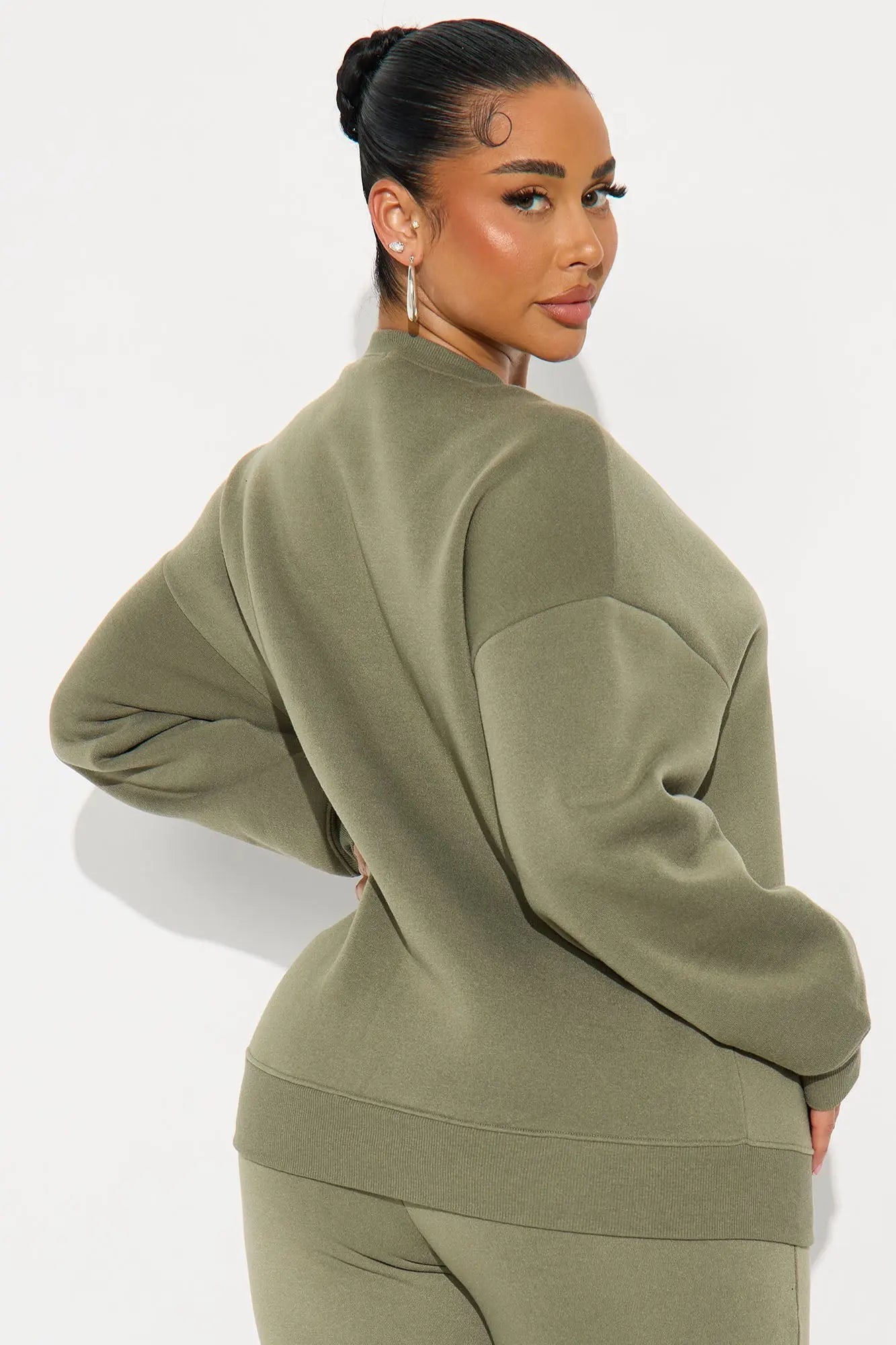 Candice Oversized Crewneck Sweatshirt - Olive 